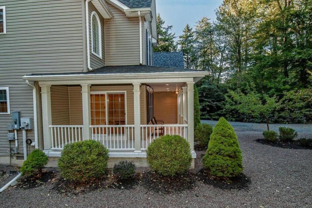 Luxury 4 Bedroom House In Pocono Mountains In Golf Course Near Lake Tobyhanna Luaran gambar